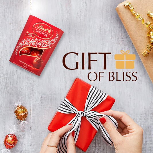 Lindt Lindor Milk Chocolate Truffles Box Small | 37g | Chocolate Truffles with a Smooth Melting Filling | Gift Present for Him and Her | Christmas, Birthday, Celebrations, Congratulations, Thank you