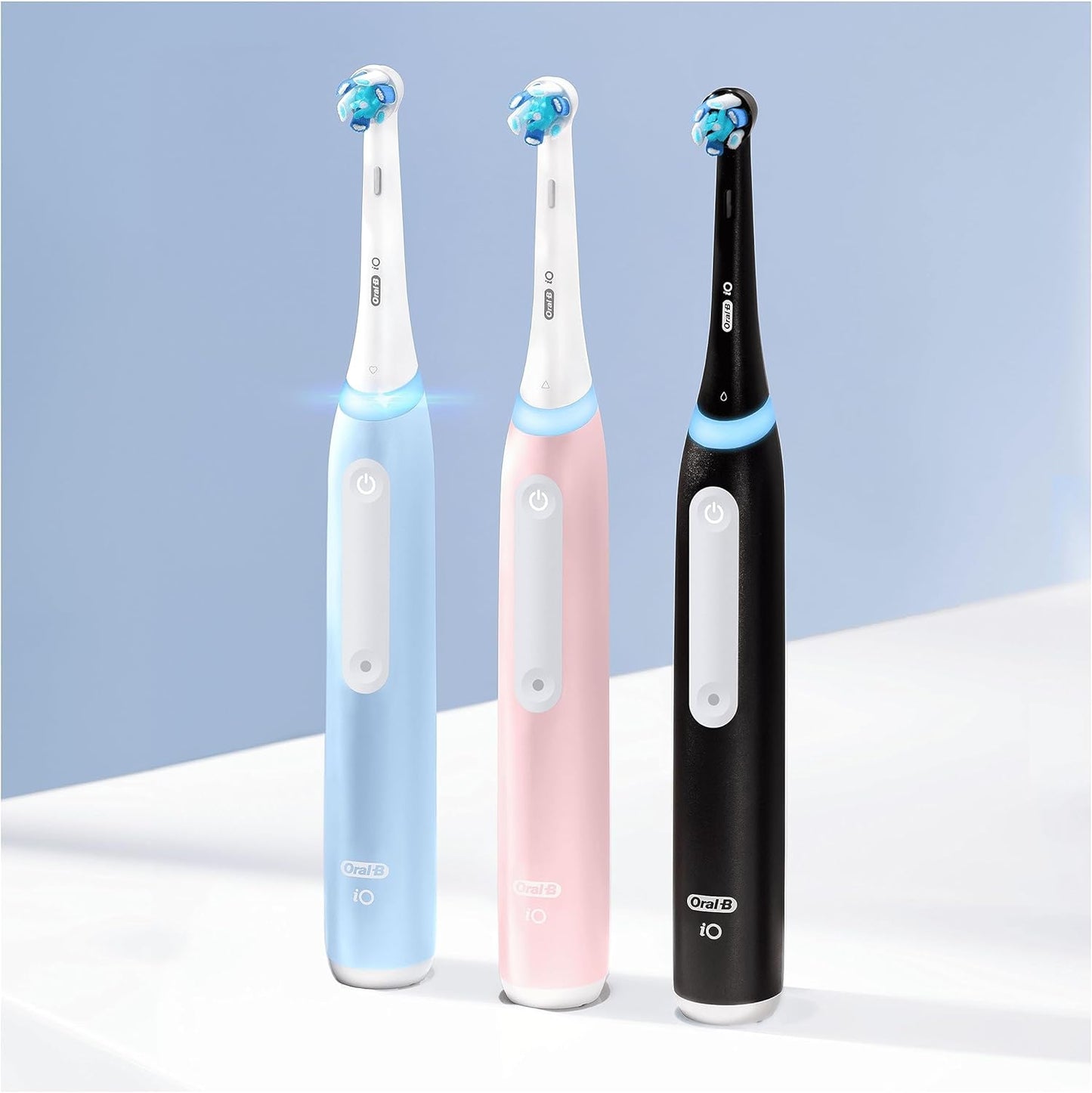 Oral-B iO3 Electric Toothbrush, 2 Toothbrush Heads, Pressure Sensor, Toothbrush for Adults with Travel Case, Gift Ideas for Him/Her, Matt Black