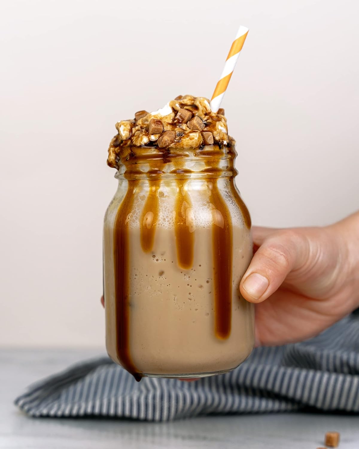 Simply Sugar Free Caramel Syrup, Low Calorie, Vegan & Nut Free Flavoured Syrup for Coffee, Cocktails & Baking (1 Litre)