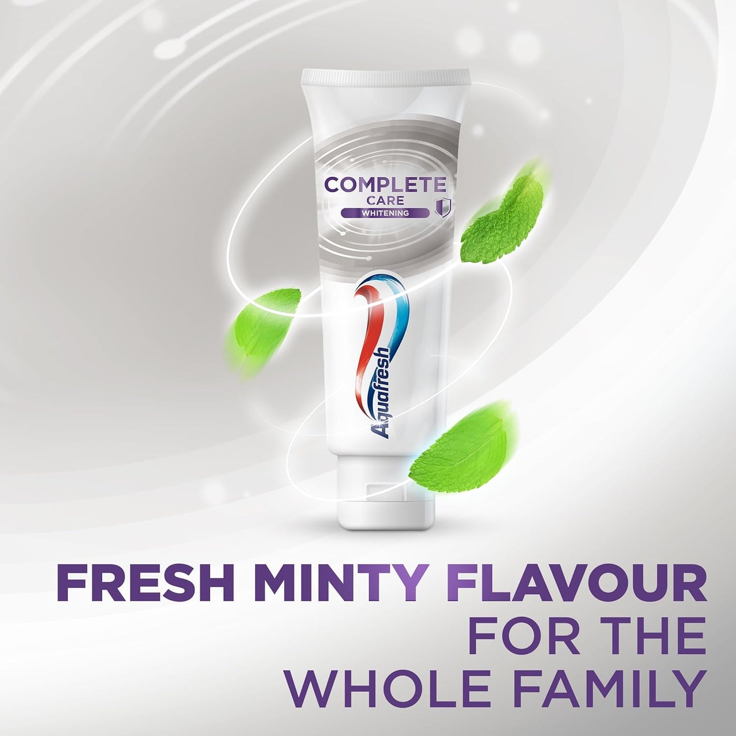 Aquafresh Complete Care Whitening Toothpaste, Helps Restore Your Teeth’s Natural Whiteness, Actively Deep Cleans and Freshens Whole Mouth, 100ml