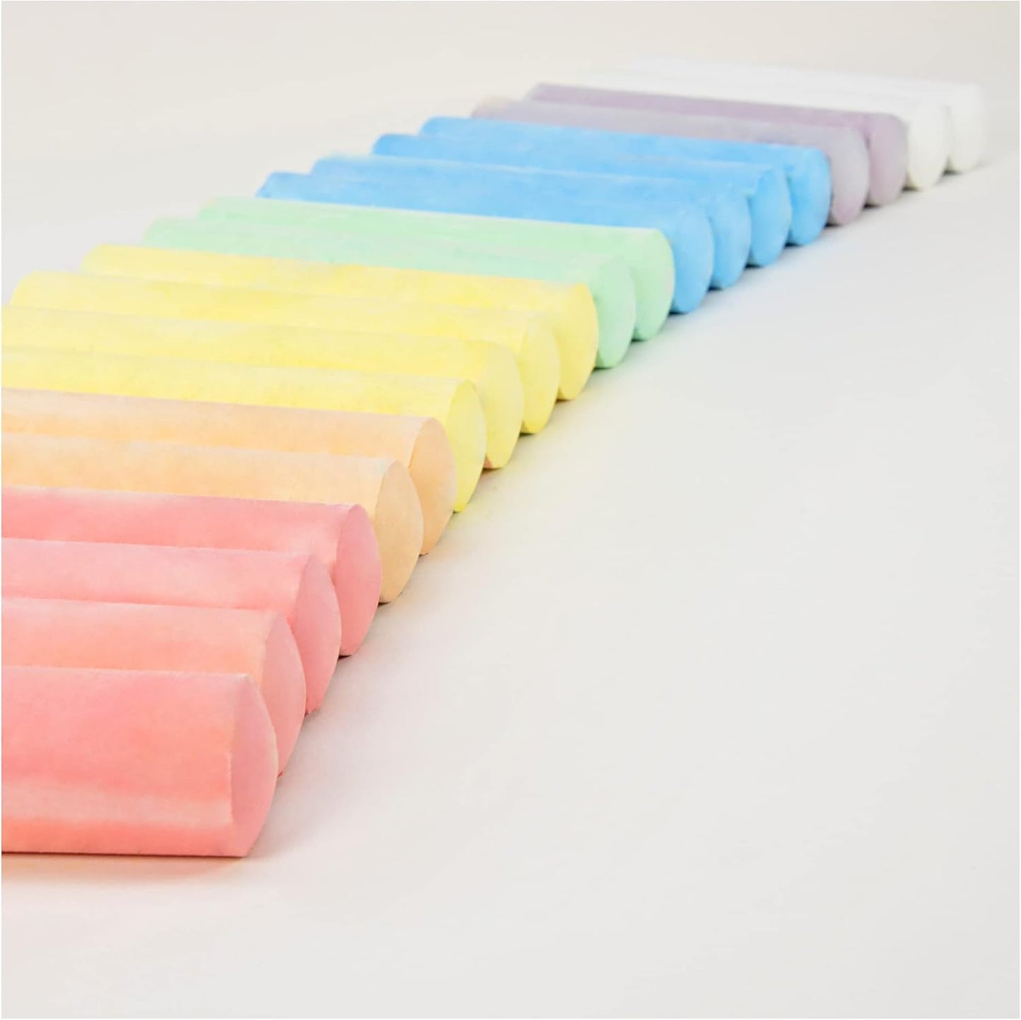 Galt 20 Giant Chalks - Extra Large Childrens Chunky Pavement Chalks - Bright Vibrant Colours - Washable, Easy Clean Outdoor Kids Garden Toys - Portable Carry Case with Handle - Ages 3 Years Plus