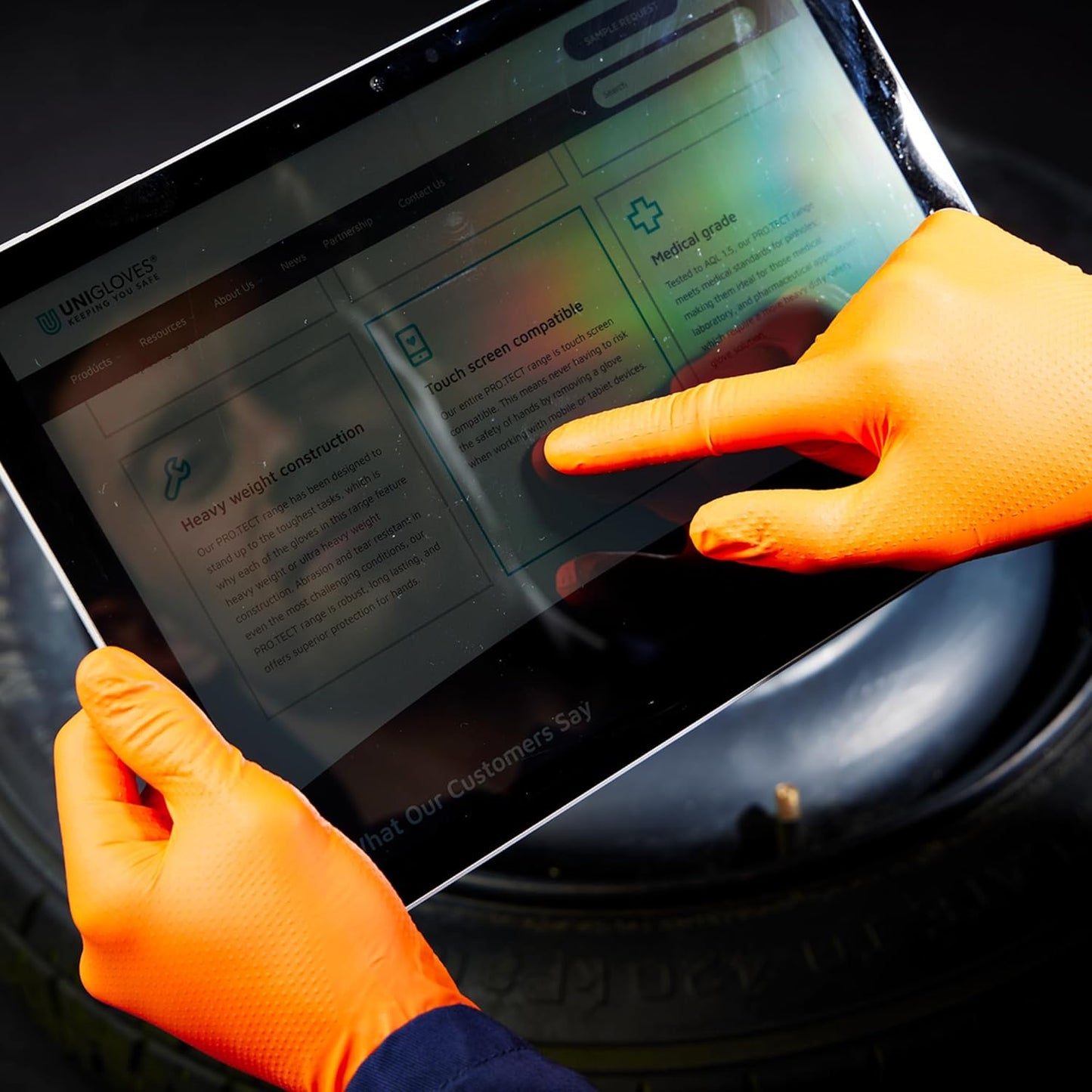 Unigloves PRO.TECT Orange HD GA0054 Nitrile Single Use - Ultra Heavyweight, Multipurpose Powder Free, Silicone Free Disposable Gloves, Box of 100 Gloves, Orange, Large