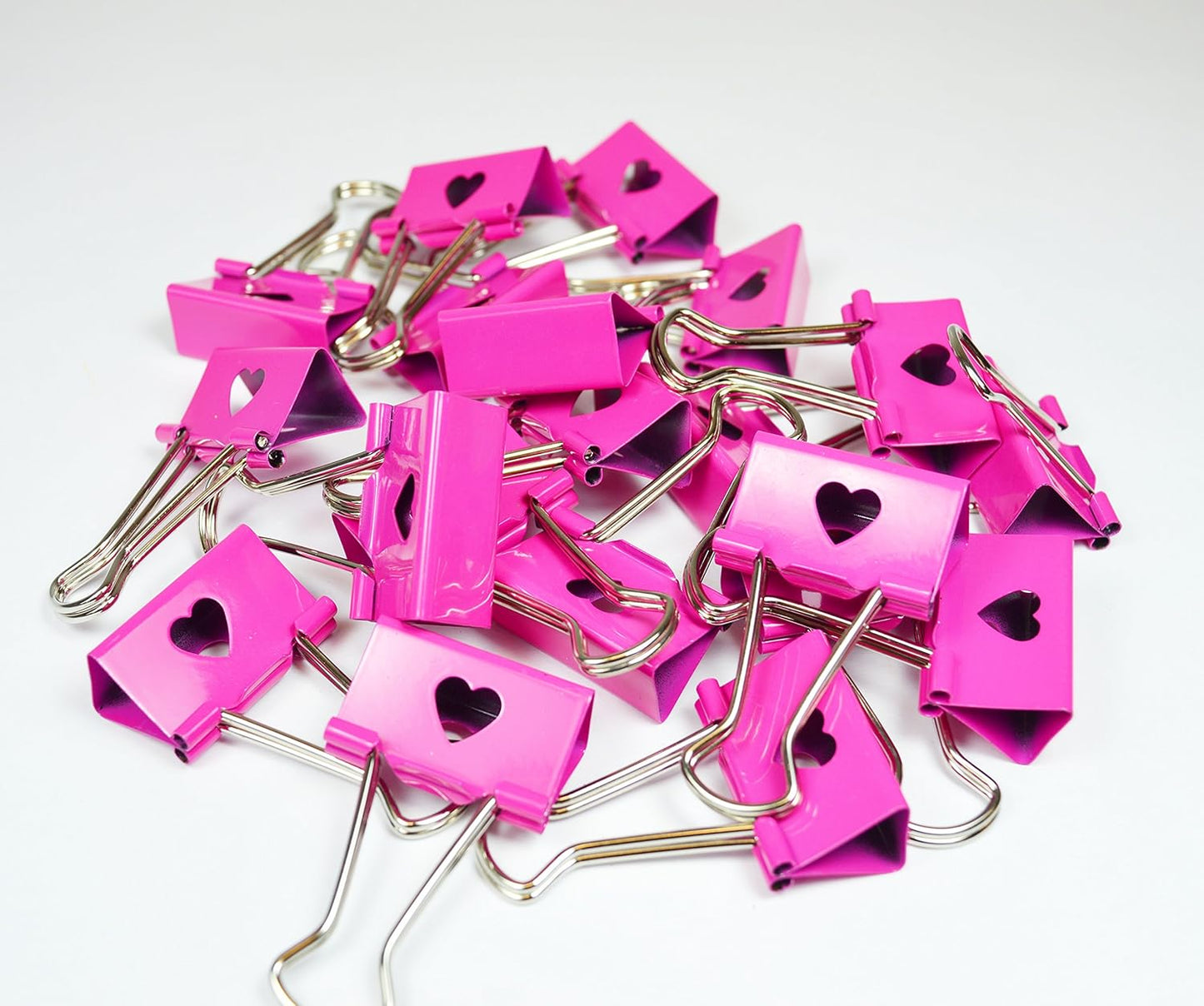 Rapesco 1426 32 mm Heart Foldback Clips, Hot Pink, Pack of 20